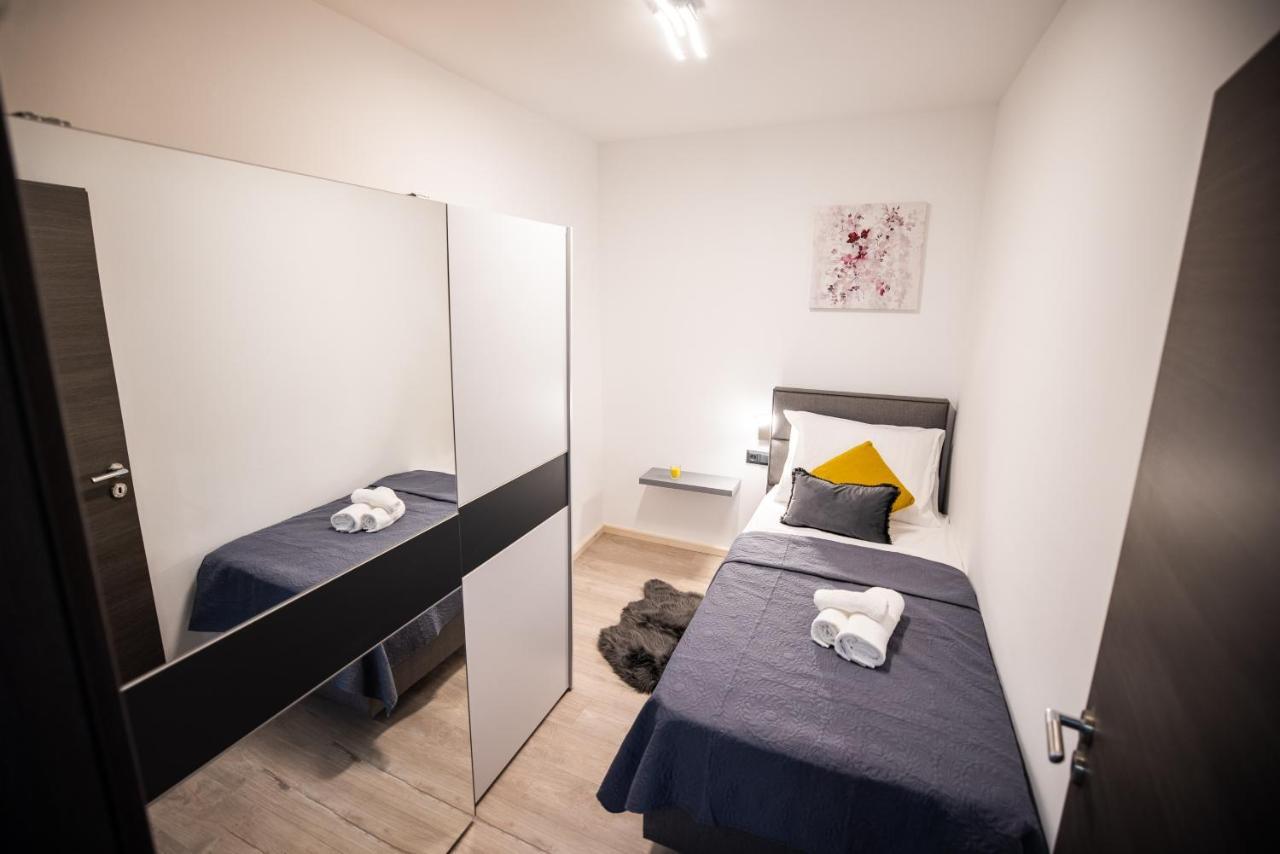 Villa Nila Zara Esterno foto