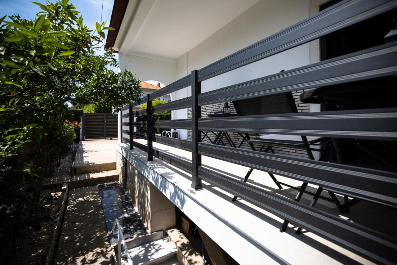 Villa Nila Zara Esterno foto