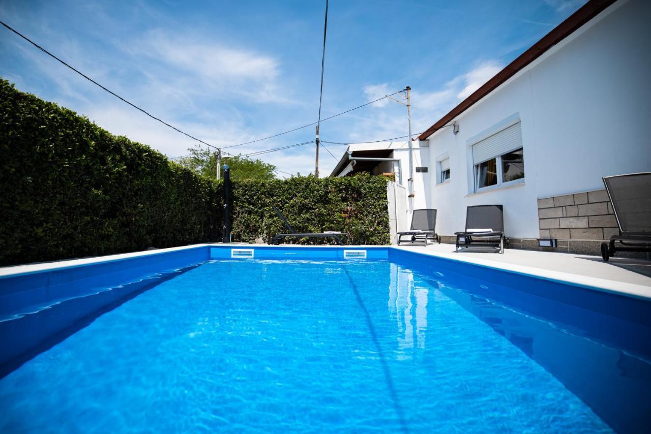 Villa Nila Zara Esterno foto